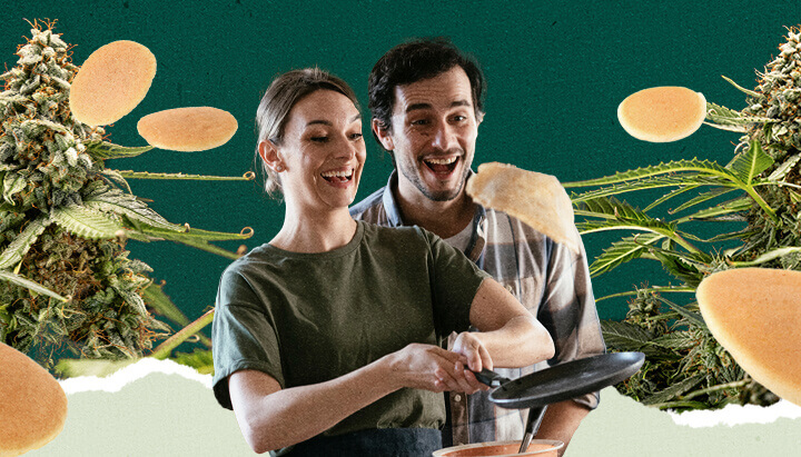 Fare Pancakes con Cannabis Coppia che cucina pancake in una cucina con piante di cannabis sullo sfondo.